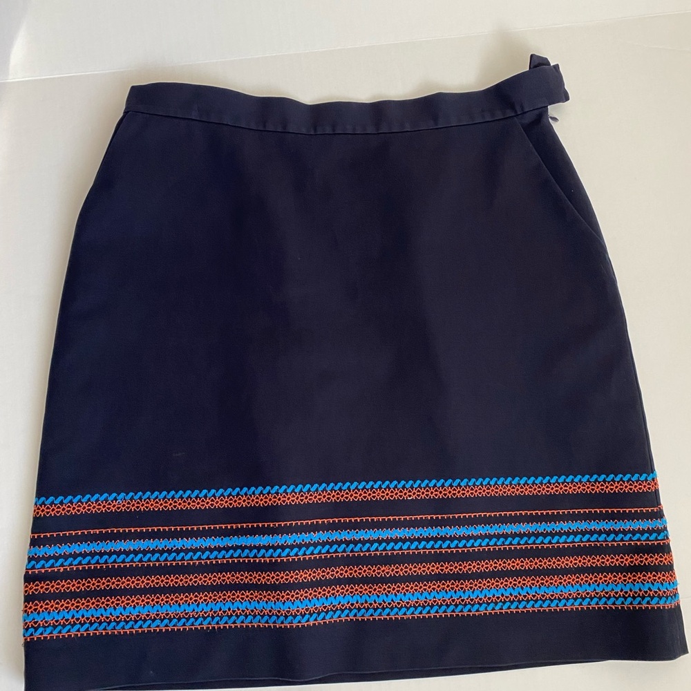 Brooks Brothers Navy Blue Skirt with Embroidery, Size 12 Like New Condition